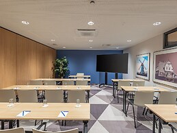 Holiday Inn Express Hamburg South A7 AS42 by IHG