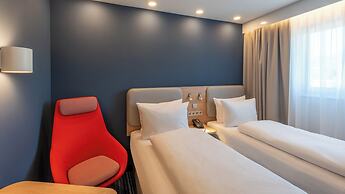 Holiday Inn Express Hamburg South A7 AS42 by IHG