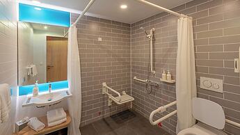 Holiday Inn Express Hamburg South A7 AS42 by IHG