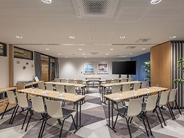 Holiday Inn Express Hamburg South A7 AS42 by IHG