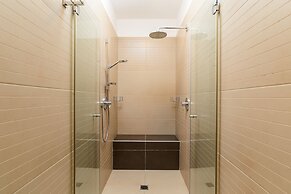 Comfort with Terrace over the Hills by FeelHome