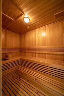 The Rixx Lavish Apartment