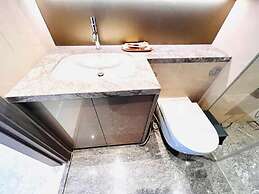 The Rixx Lavish Apartment