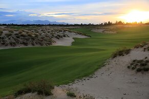 New World Hoiana Beach Resort