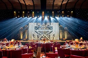 New World Hoiana Beach Resort