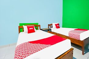 OYO 91861 Pemuda Kemuning Guest House
