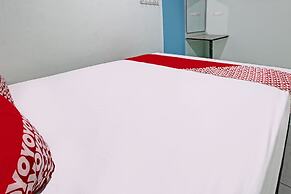 OYO Life 92032 Utama Hotel & Karaoke