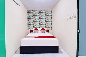 OYO Life 92032 Utama Hotel & Karaoke