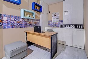 OYO Life 92032 Utama Hotel & Karaoke