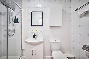 Dunluce Park - Portrush by the Sea