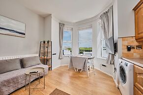 Dunluce Park - Portrush by the Sea