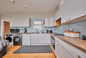 Dunluce Park - Portrush by the Sea