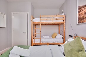 Dunluce Park - Portrush by the Sea