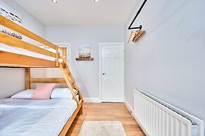 Portrush by the Sea - West Beach