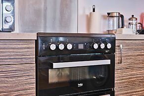 Portrush by the Sea - West Beach