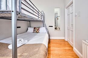 Portrush by the Sea - West Beach