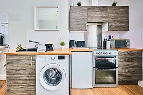 Portrush by the Sea - West Beach