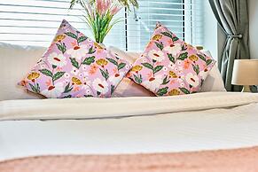 Portrush by the Sea - West Beach