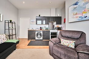 Portrush by the Sea - West Beach