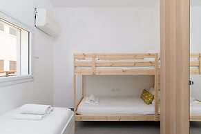 New & Bright 2BR with Balcony near Beach