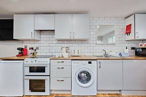 Princess Green - Portrush by the Sea