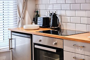 Princess Green - Portrush by the Sea