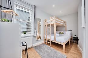 Princess Green - Portrush by the Sea