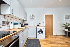 Princess Green - Portrush by the Sea