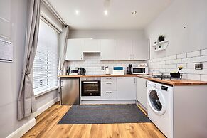 Princess Green - Portrush by the Sea