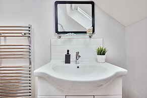 Princess Green - Portrush by the Sea