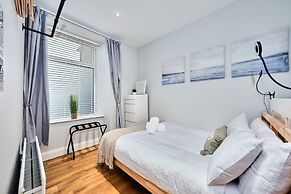 Princess Green - Portrush by the Sea