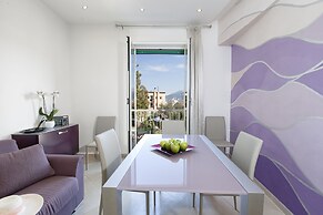 Estate4home- L'Onda Viola