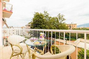 Estate4home- L'Onda Viola