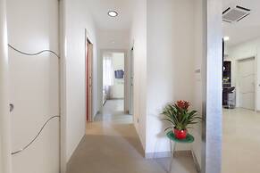 Estate4home- L'Onda Viola