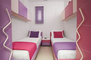 Estate4home- L'Onda Viola