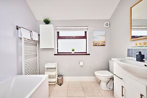 Golf Terrace - Portrush by the Sea