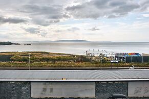 Golf Terrace - Portrush by the Sea