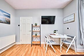 Golf Terrace - Portrush by the Sea