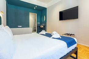 Carrara24