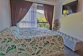 Descanso bajo la Piedra