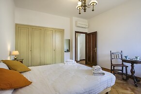 Florence Apartment-hosted by Sweetstay