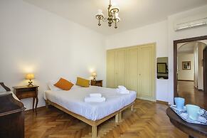 Florence Apartment-hosted by Sweetstay