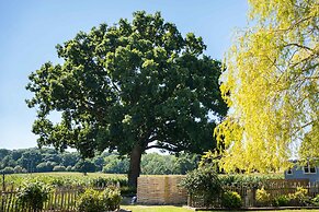 The Hideaway Hut - 1 Bed Shepherds Hut - Hereford