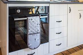 The Hideaway Hut - 1 Bed Shepherds Hut - Hereford