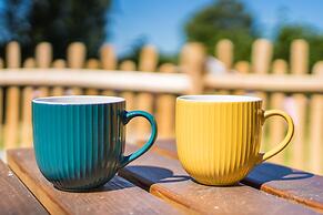 The Hideaway Hut - 1 Bed Shepherds Hut - Hereford