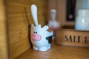 The Hideaway Hut - 1 Bed Shepherds Hut - Hereford