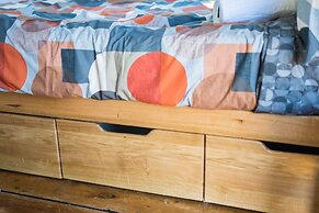 The Hideaway Hut - 1 Bed Shepherds Hut - Hereford