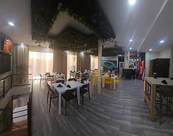 Mi Tierra Hotel y Restaurante