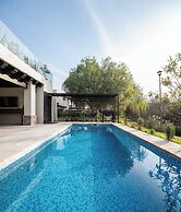 Escape to Private & Safe 5Bed with Pools