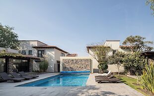 Escape to Private & Safe 5Bed with Pools